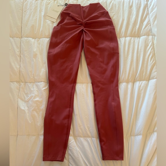 *NEW WITH TAGS* Bombshell Sportswear DEFINE LEGGINGS SIZE MEDIUM. - Picture 4 of 8